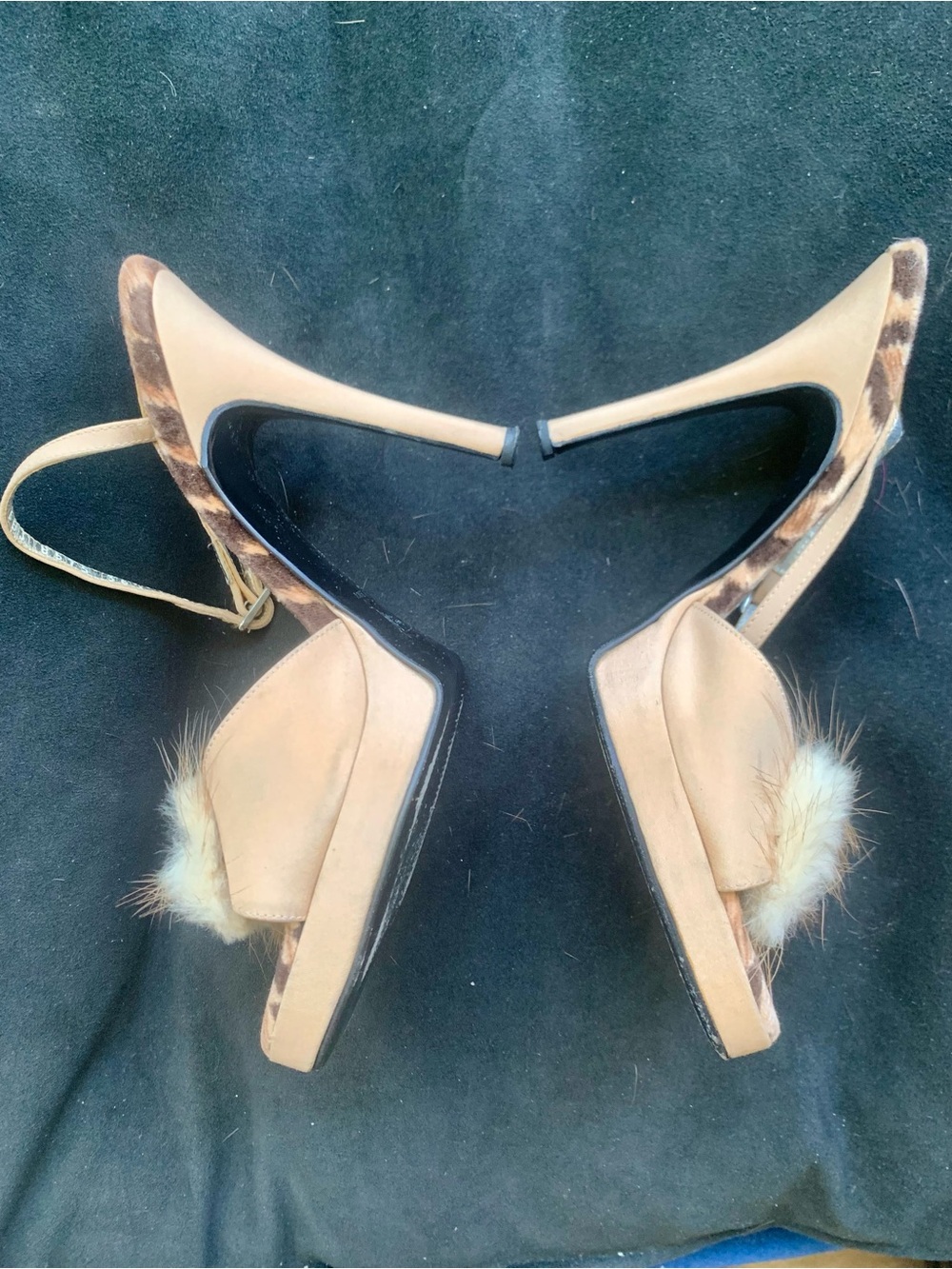 Vintage Dolce & Gabvana leather with fur animal print Sandals. - Picture 4 of 6